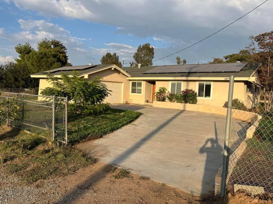 Peaceful & Cozy 3 Bedroom Ranch-Home W/Fireplace Hemet Luaran gambar